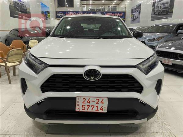 Toyota for sale in Iraq